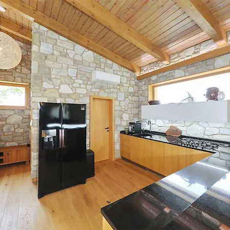 Lovely Home In Bast With Sauna * Bast